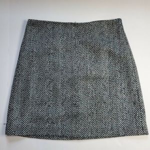 Tweed mini skirt